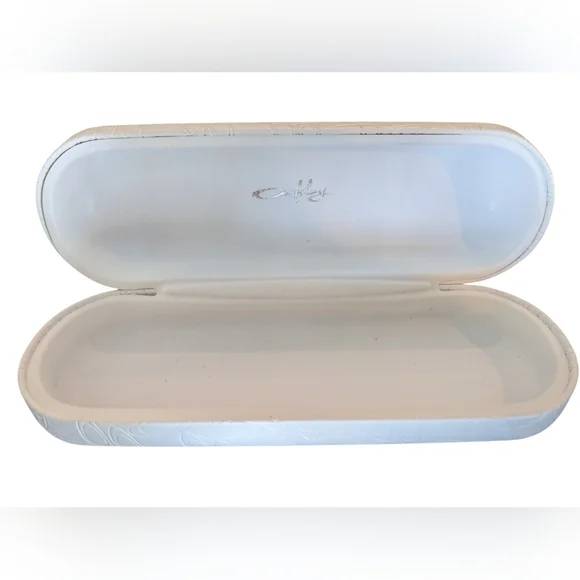 Oakley White Sunglasses Case And Protective Pouch - Picture 2 of 8